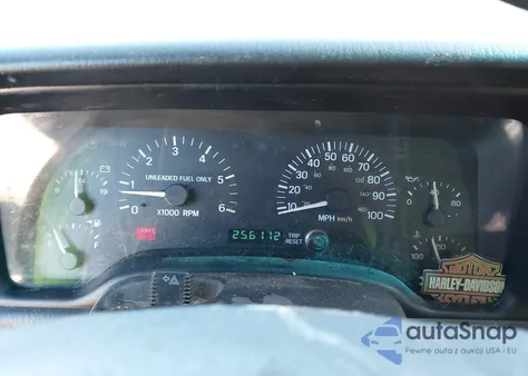 1999 Jeep Cherokee Classic/Sport z USA, uszkodzony, nr VIN 1J4FT68S4XL540402